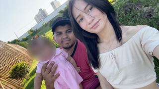 Casal morre após carro aquaplanar em rodovia e bater contra caminhonete Casal morre após carro aquaplanar em rodovia e bater contra caminhonete