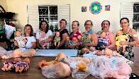 Bonecas velhas viram presentes, mas irm&atilde;s precisam de mais doa&ccedil;&otilde;es