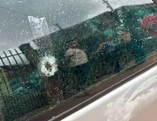 Jovem foi baleado na frente da m&atilde;e em Campo Grande: "Eu vim para ver ele morrer"