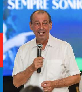 Omar Aziz vence elei&ccedil;&atilde;o e volta ao governo do Amazonas ap&oacute;s 12 anos