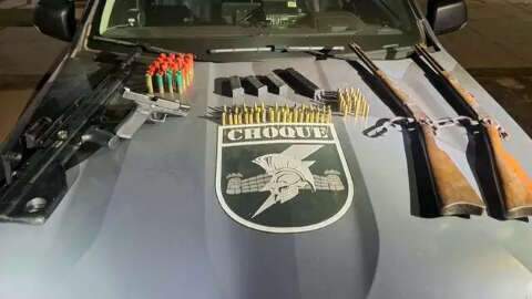 Motorista que exigiu sexo de passageira foi preso com arsenal de R$ 30 mil