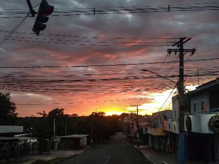 Frente fria derruba temperaturas e coloca MS em alerta para temporais
