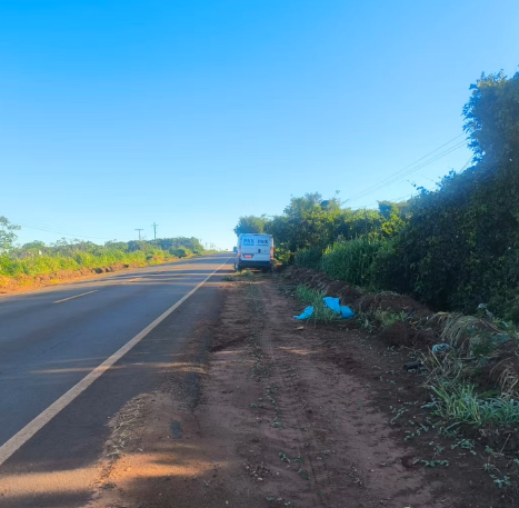 Homem &eacute; encontrado morto &agrave;s margens de rodovia com suspeita de atropelamento