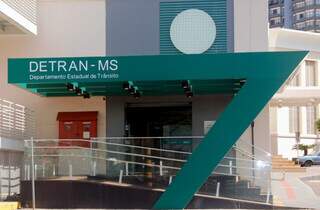 Agência do Detran em shopping passa a emitir o novo RG Agência do Detran em shopping passa a emitir o novo RG