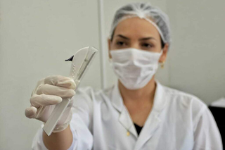 Implante contraceptivo usado no SUS passa a valer por cinco anos Implante contraceptivo usado no SUS passa a valer por cinco anos
