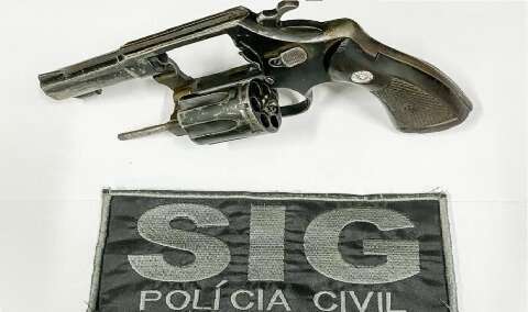 R&eacute; por execu&ccedil;&atilde;o de servidor &eacute; presa por matar rapaz e deixar outro ferido