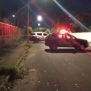 Suspeito de tentativa de roubo morre baleado durante abordagem da PM