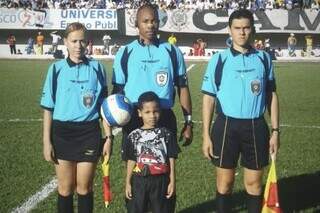Pai e filho vão dividir gramado como árbitros em partida de estreia da Copa MS Pai e filho vão dividir gramado como árbitros em partida de estreia da Copa MS