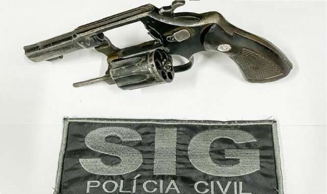 R&eacute; por execu&ccedil;&atilde;o de servidor &eacute; presa por matar rapaz e deixar outro ferido