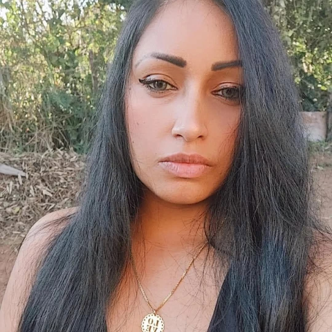 Fam&iacute;lia tenta localizar mulher que saiu de casa para pagode e n&atilde;o voltou
