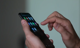 Linhas de celular ter&atilde;o reconhecimento facial obrigat&oacute;rio a partir de 2027