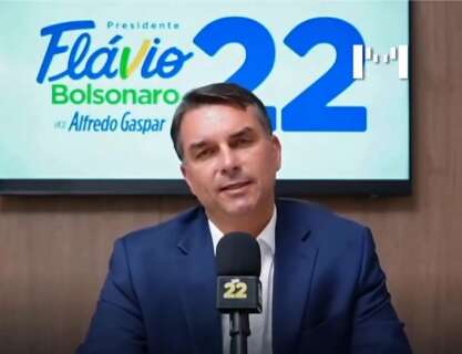 Rota de fuga de Fl&aacute;vio Bolsonaro passou pela Argentina e pelo Equador