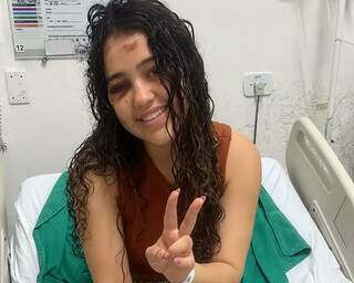 Bebê que perdeu os pais em acidente e tia recebem alta; jovem sai da intubação Bebê que perdeu os pais em acidente e tia recebem alta; jovem sai da intubação