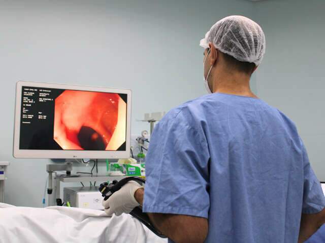 Sa&uacute;de aprova diretrizes para rastrear c&acirc;ncer de intestino no SUS