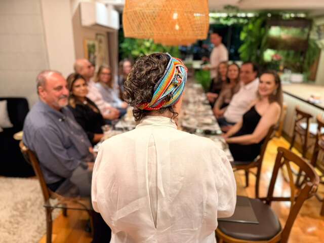 Chef abre as portas do pr&oacute;prio apartamento para jantares intimistas
