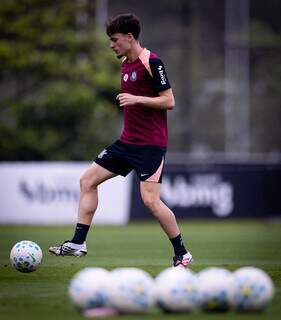 Corinthians recebe Mirassol em confronto direto contra o rebaixamento Corinthians recebe Mirassol em confronto direto contra o rebaixamento
