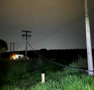 Homem morre eletrocutado ao tentar furtar cabo de rede elétrica de 13 mil volts Homem morre eletrocutado ao tentar furtar cabo de rede elétrica de 13 mil volts