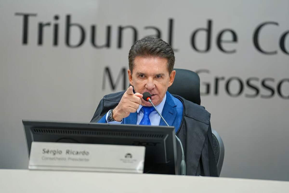 Com mandados em MS, operação da PF prende presidente do TCE de Mato Grosso
