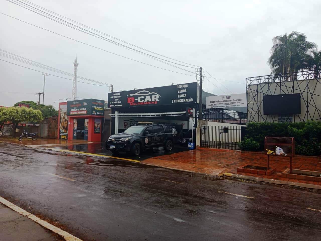 Operação contra tráfico mira esquema que envolve até loja de carros