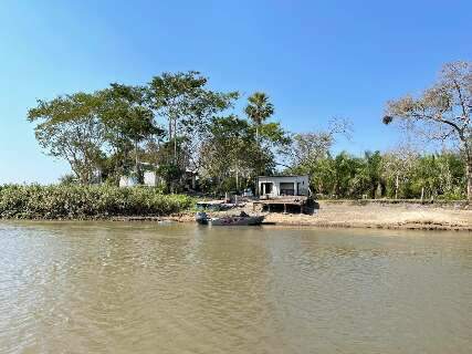 No Pantanal, a bancada do feriado troca o palanque pelo anzol