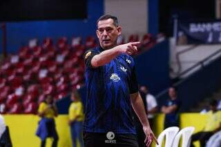 Violência nas quadras preocupa treinadores e mobiliza futsal de MS Violência nas quadras preocupa treinadores e mobiliza futsal de MS