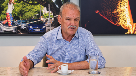 Frustrado, mas resignado, Geraldo d&aacute; adeus &agrave; C&acirc;mara, 'derrotado pela lacra&ccedil;&atilde;o'