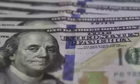 D&oacute;lar sobe a R$ 5,44 e acumula maior alta semanal desde 2008