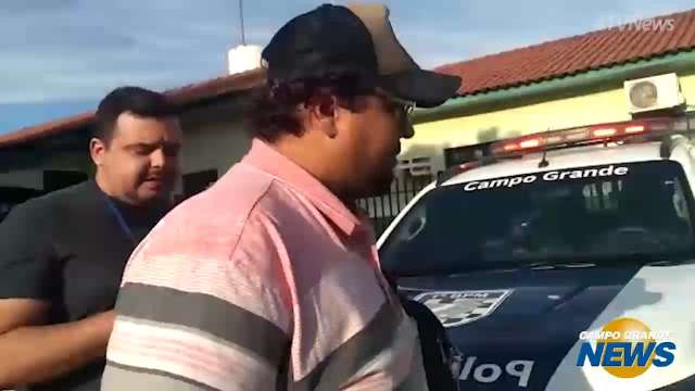 Vereador presta depoimento em caso de assassinato por dívida