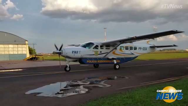 Pouso de Avião em Campo Grande com os presos em operação da PF