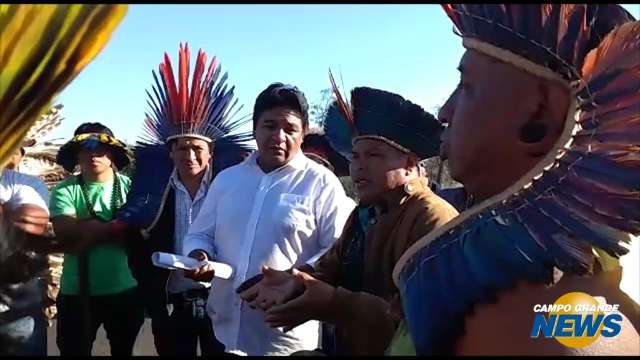 “O governo federal que venha nos ouvir”: índios fecham BR-163