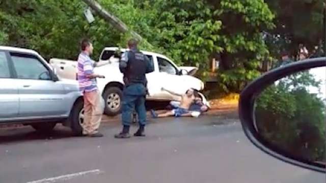 &#34;Ele atirou na gente do nada&#34;, diz jovem ferido por policial