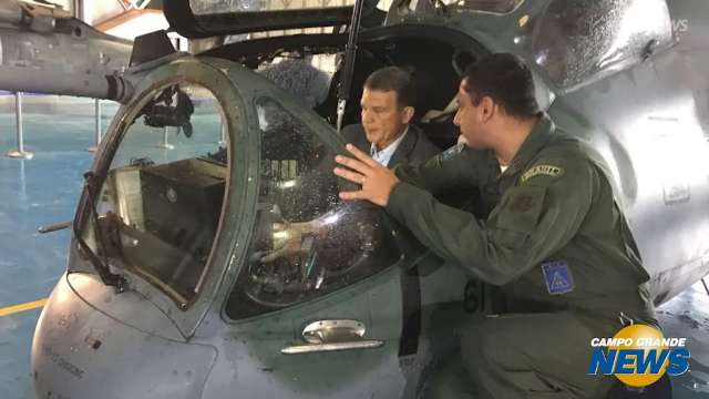 Ministro interino acompanha exercício militar em Campo Grande