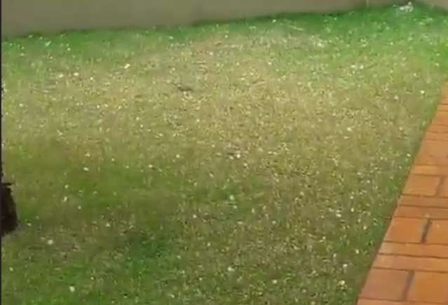 Chuva de granizo em cidade do interior de MS