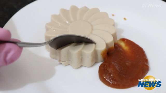 Flan de jatobá é sobremesa rápida para fazer em casa