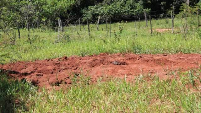 Suspeita de corpo enterrado em fazenda mobiliza bombeiros e PM da Capital