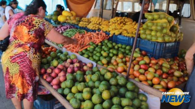 Nenhuma modernidade acaba com disposição de quem gosta de comprar na feira