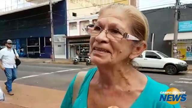 Com 40 dias sem chuva, qualquer gota d&#39;água já deixa campo-grandense feliz