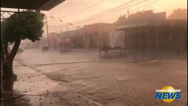 Temporal atinge bairro na região sul da Capital