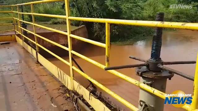 Área de tratamento de água no bairro Vila Popular