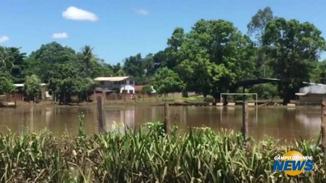 Chuva dá trégua e famílias ribeirinhas já podem voltar para casa