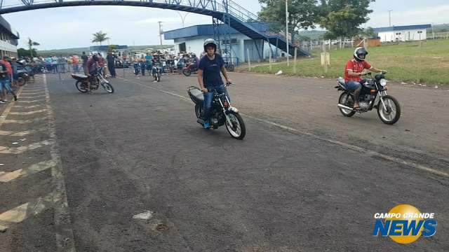 Povo mostra que o amor por ser titanzeiro  vai além de empinar moto barulhenta