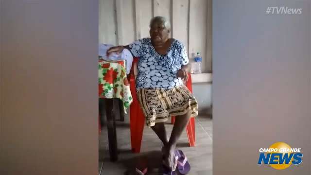 Aos 86 anos, Georgina revive o sonho de cantora como &#34;rapper&#34;