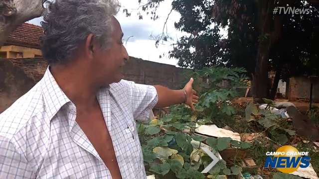 &#34;Lixo aqui aparece do dia para noite&#34;, diz dono de terreno baldio no Jóquei Club