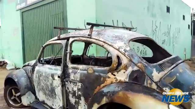 Incêndio em Fusca pode ter sido criminoso, diz proprietário