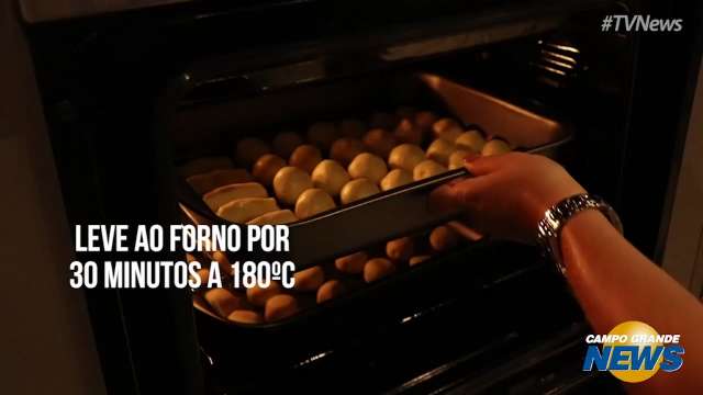 Receita de pão de mandioca com molho pesto do cerrado