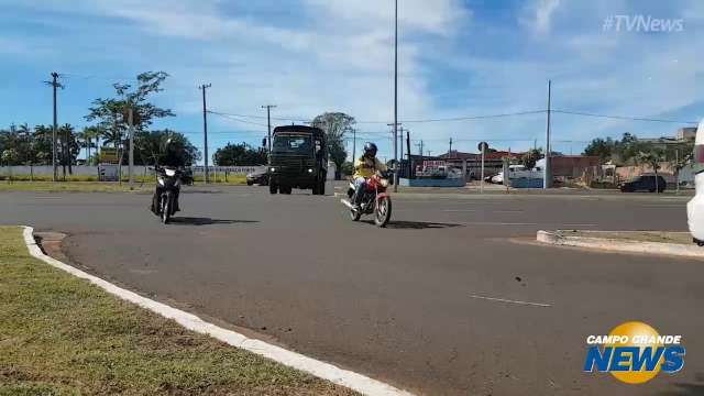 Em avenida onde menino morreu, vizinhos reclamam de abuso de velocidade