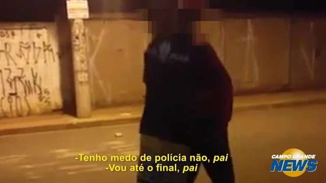 Sem medo da PM, brigão fica manso com chegada de policiais