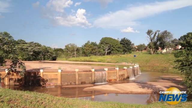 Sem manutenção, segundo lago no Parque das Nações está assoreado