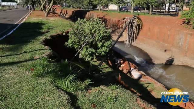 Pequenos problemas passam despercebidos e refletem abandono da cidade