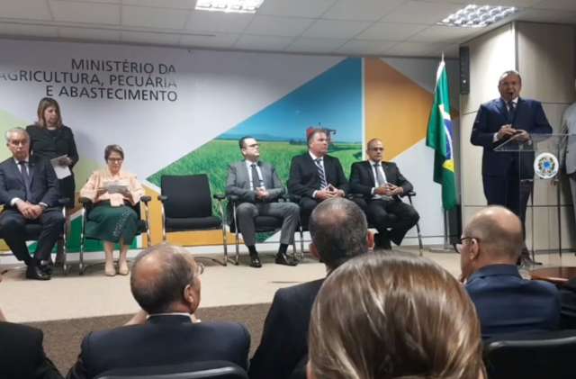 Tereza Cristina toma posse do Ministério da Agricultura